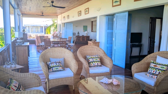 A louer, UNE SUPERBE VILLA AVEC PISCINE