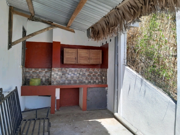 À VENDRE – MAISON EN HAUTEUR AVEC VUE MER PANORAMIQUE