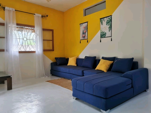 A LOUER-MAISON INDEPENDANTE 3 CHAMBRES AVEC JARDIN, PROCHE PLAGE