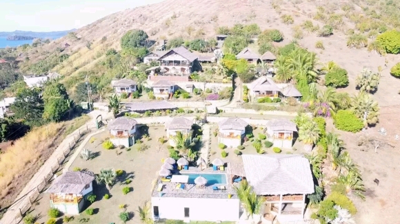 À VENDRE Un ensemble immobilier idéal pour un projet hôtelier, éco-lodge ou maison d’hôtes
