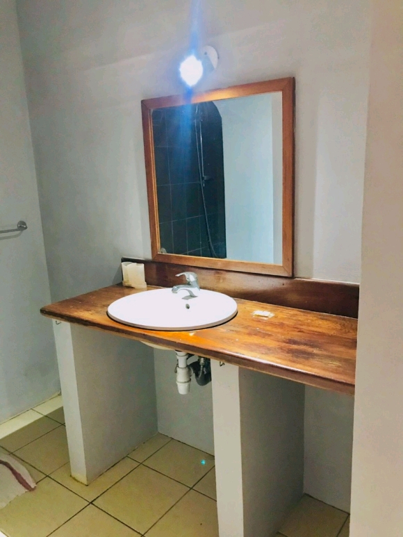 A louer , appartement semi-meublé à l'étage