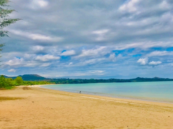 A louer -2 villas indépendantes en bord de mer avec piscine et jardin