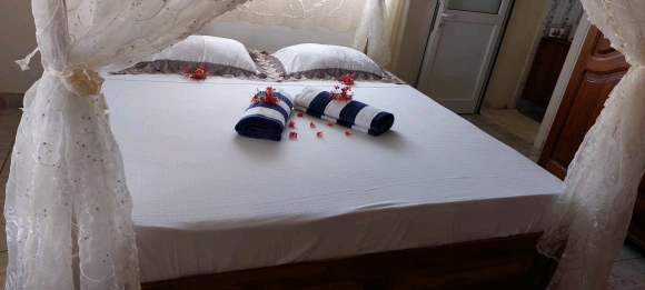 A louer, Belle maison entièrement meublée dans un quartier calme