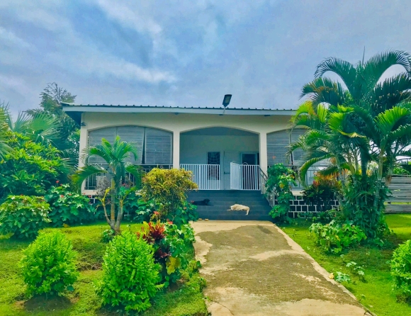 A louer, Belle maison entièrement meublée dans un quartier calme