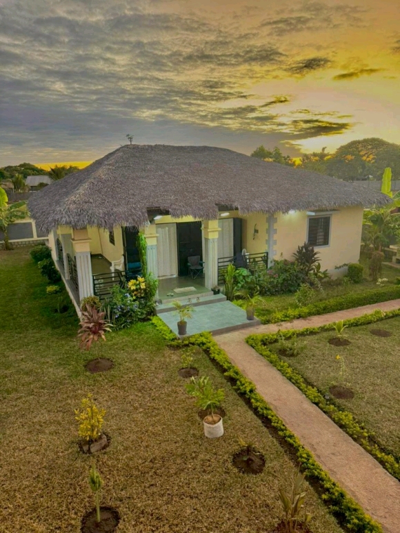 À Louer-Maison de plain-pied meublé avec jardin
