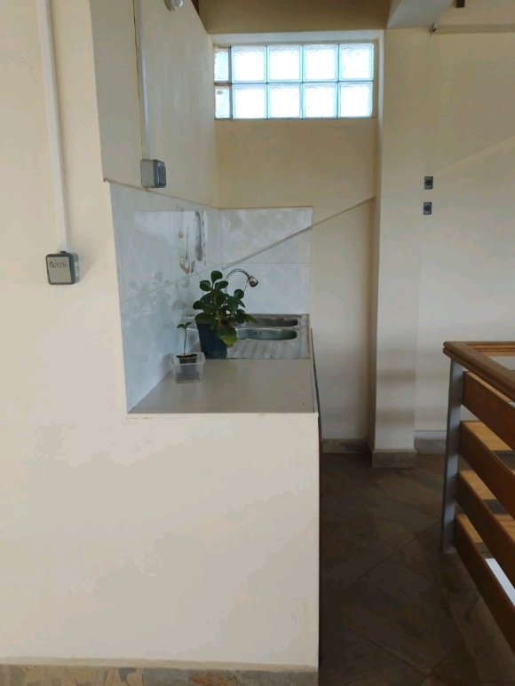 A LOUER, BEL APPARTEMENT A 5MN DE LA PLAGE