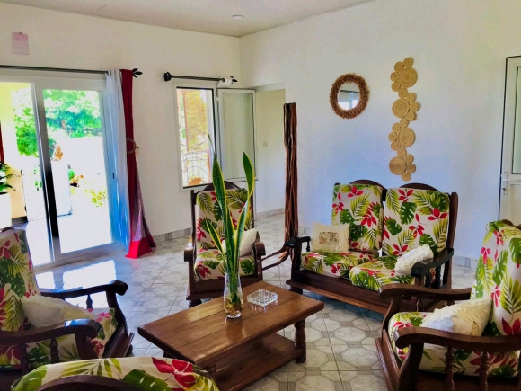 A louer, Belle maison entièrement meublée dans un quartier calme