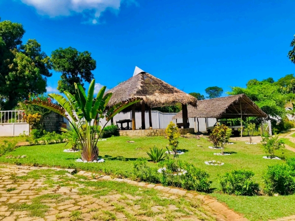 A louer, bel appartement meublé avec belle vue, un beau jardin