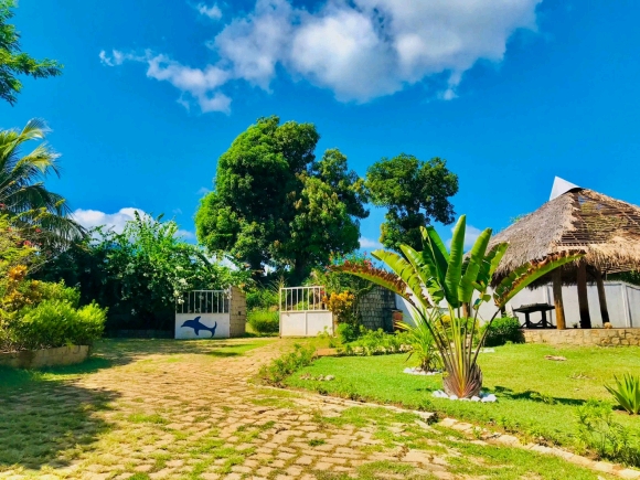 A louer, bel appartement meublé avec belle vue, un beau jardin
