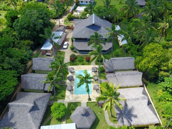 A vendre, hôtel, maison hôtes  à 50 m de la mer