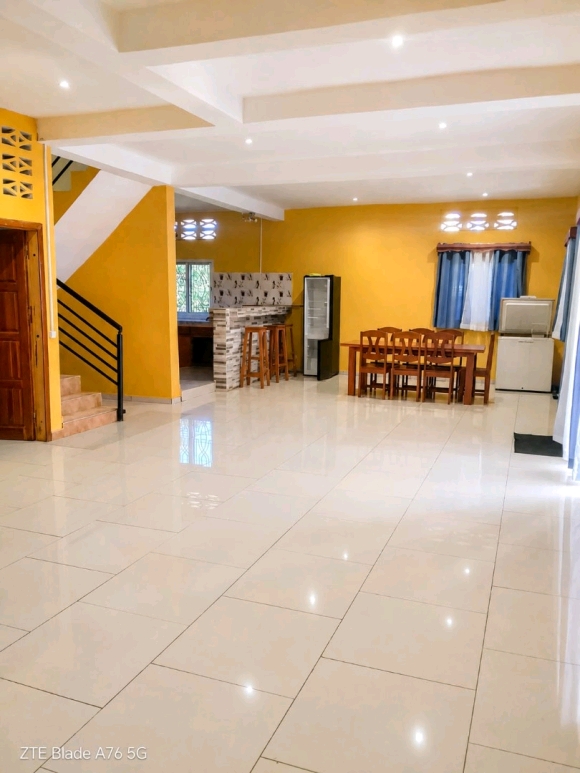 À louer- Belle villa spacieuse de 5 chambres